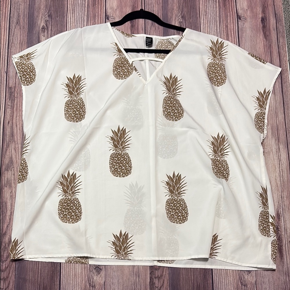 White and Tan Boxy Relaxed Blouse